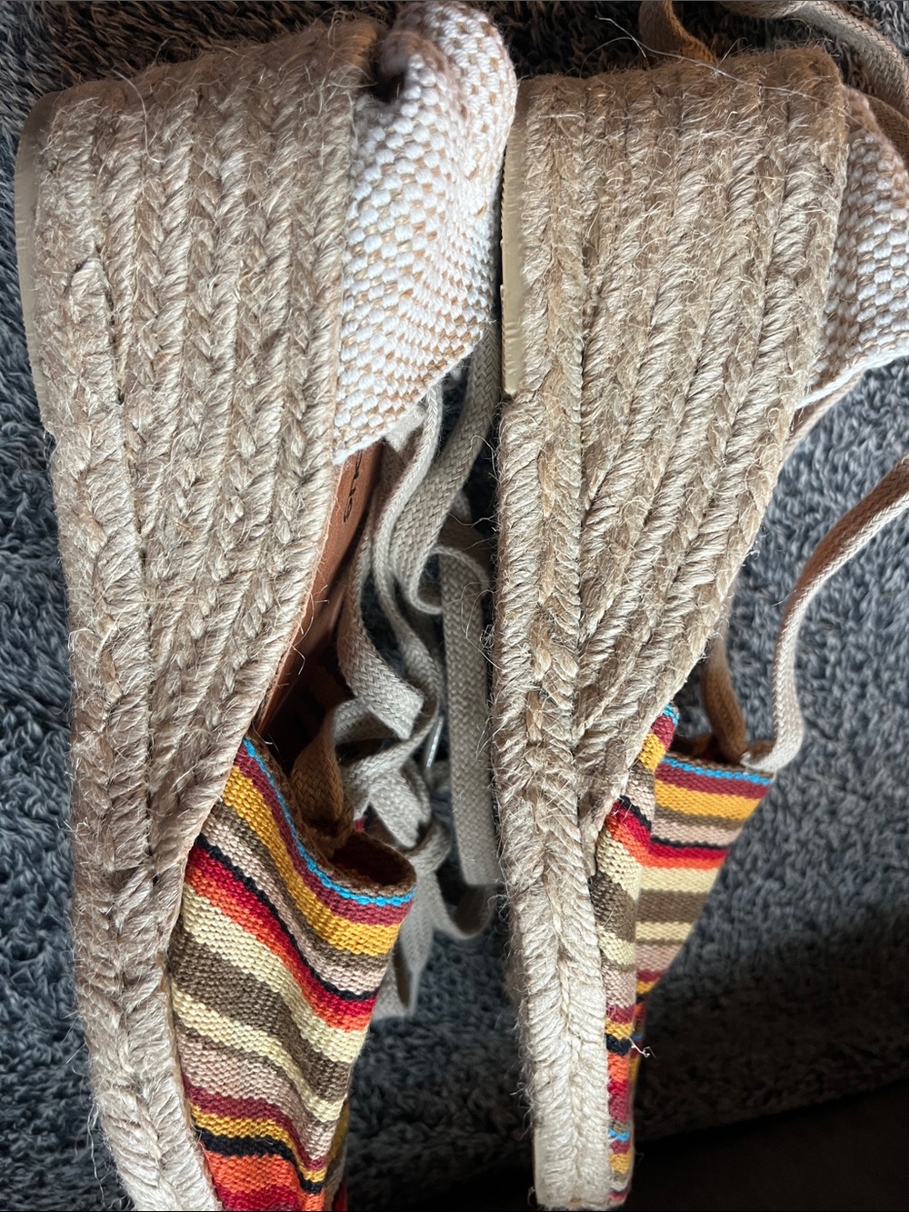 New Andre Assous espadrille Never worn - Picture 8 of 11